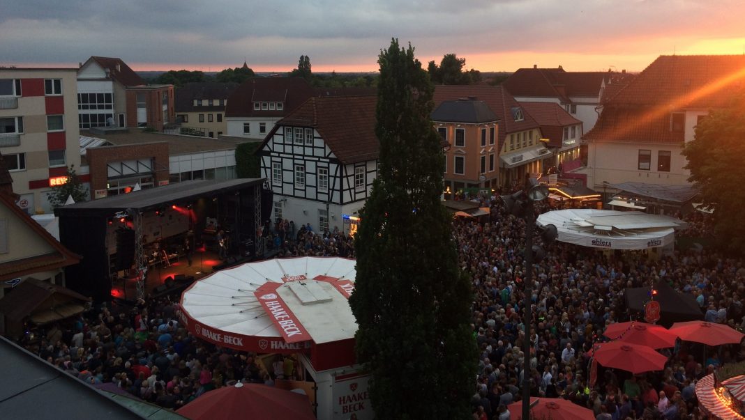 Achim Stadtfest lädt mit Live Musik, Tanz und kulinarischen Köstlichkeiten vom neunten bis elften Juni.