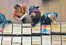 Schallplattenbörse & Antikmarkt Schallplatten in Hülle und Fülle