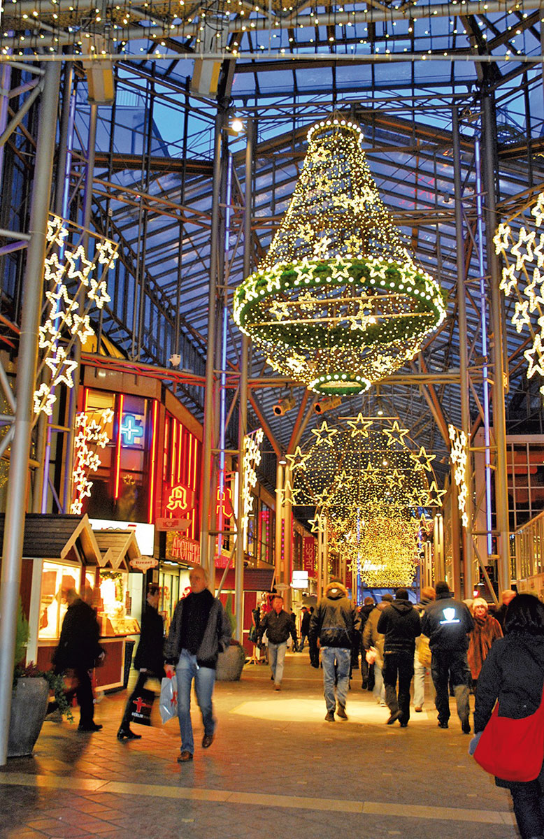 Festliches Treiben in der Lloydpassage