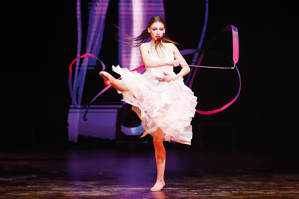 Feuerwerk der Turnkunst - Anastasiia Tsibulska