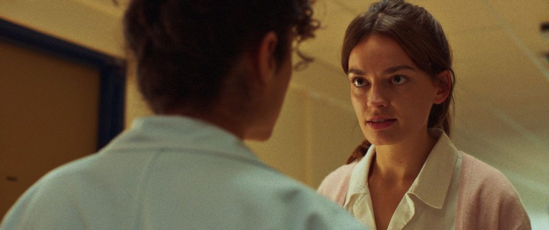 Copyright MANDARIN & COMPAGNIE KALLOUCHE CINEMA FRAKAS PRODUCTIONS FRANCE 3 CINEMA