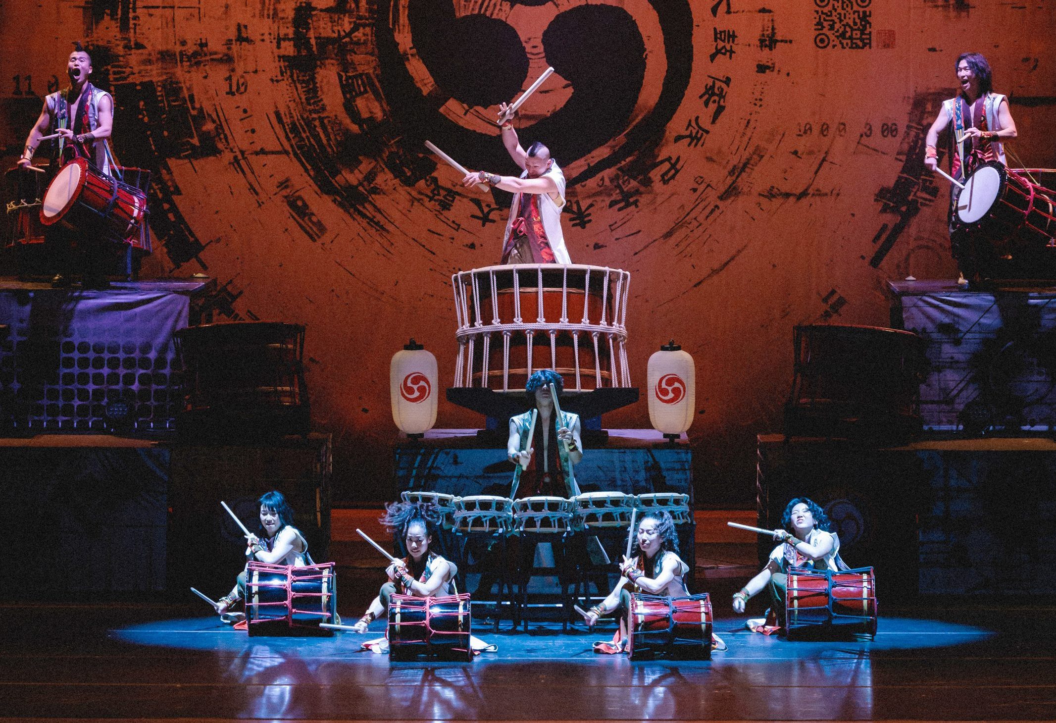 Yamato verbindet Trommelkunst mit einer atemberaubenden Bühnenshow Foto: Greg Inda